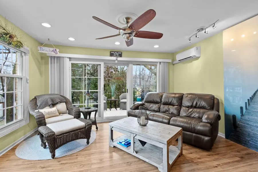 1305 W Main STREET #202, Lake Geneva, WI 53147 - #3