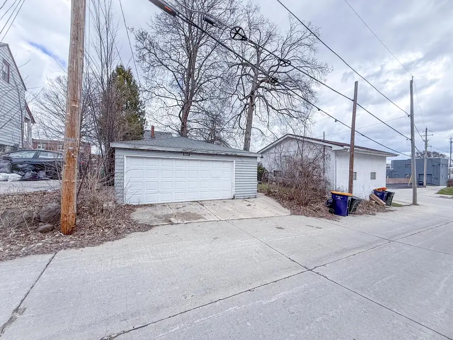 9007 W Greenfield AVENUE, West Allis, WI 53214 - #2