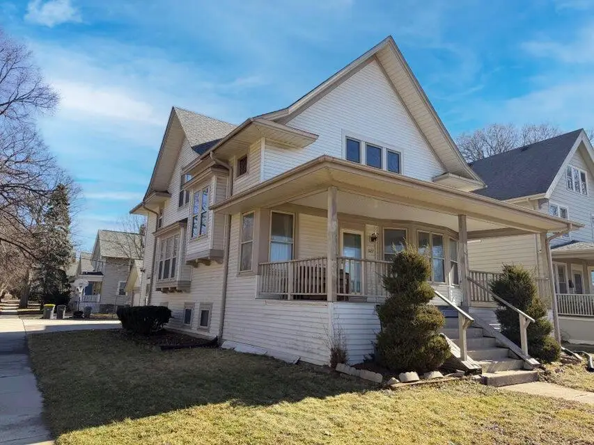 527 N Hartwell AVENUE, Waukesha, WI 53186 - #1