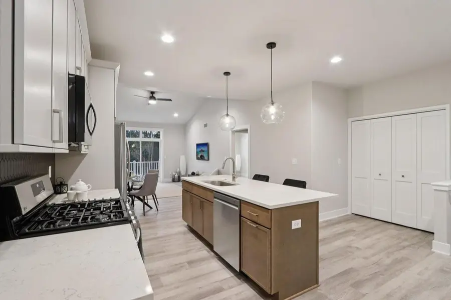 405 Falcon Ridge DRIVE #16, Burlington, WI 53105 - #3