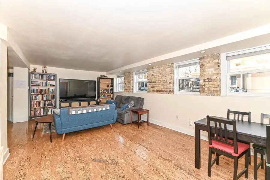 1904 N Farwell AVENUE #N, Milwaukee, WI 53202 - #3