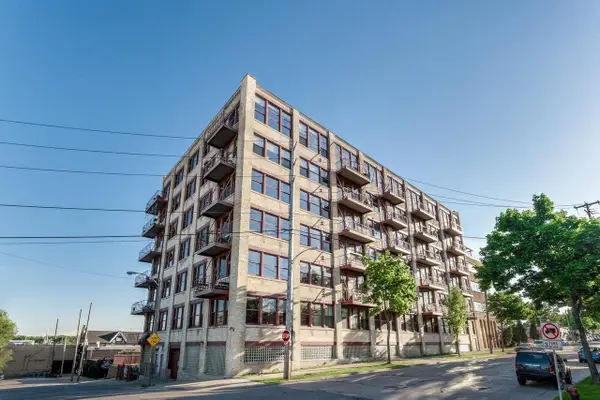 215 W Maple STREET #106, Milwaukee, WI 53204