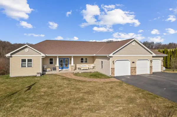 17531 Hemlock ROAD, Tomah, WI 54660