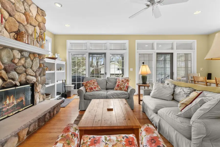 2 Lincoln PARKWAY, Williams Bay, WI 53191 - #2