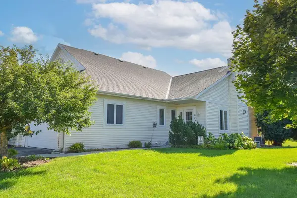 835 Bridlewood DRIVE, Hartford, WI 53027