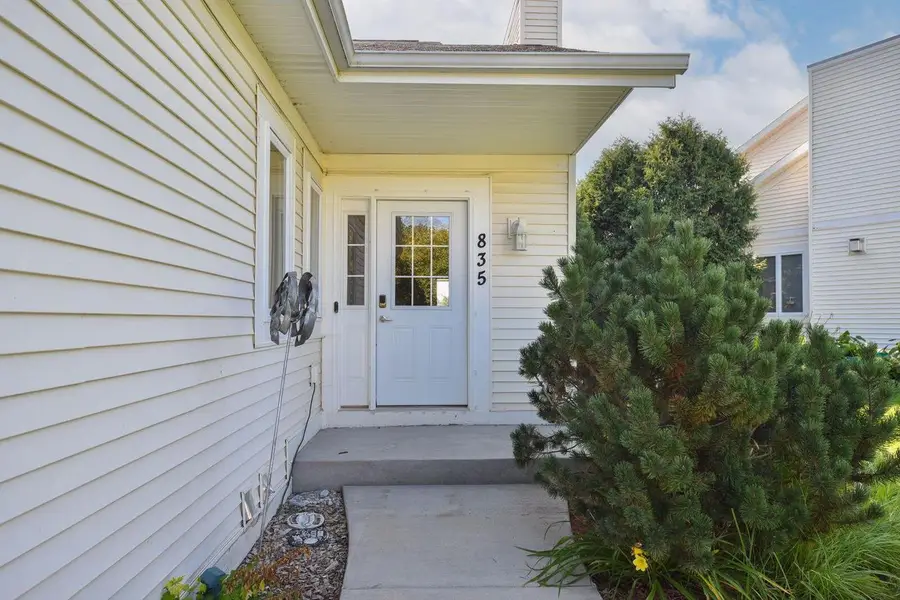 835 Bridlewood DRIVE, Hartford, WI 53027 - #2