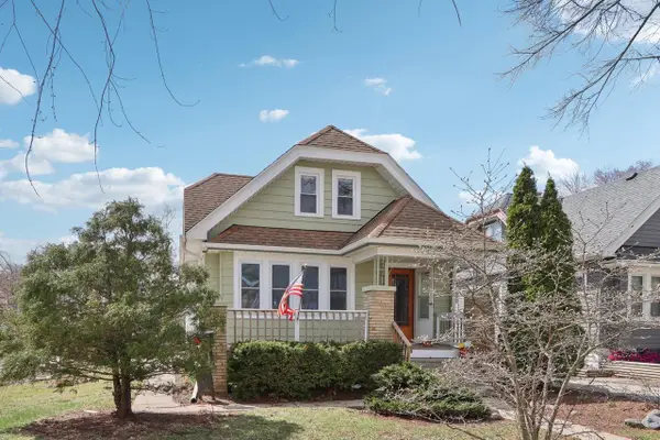 3679 E Birchwood AVENUE, Cudahy, WI 53110