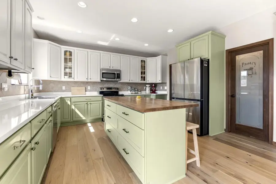 2107 Willow Pond WAY, Grafton, WI 53024 - #2