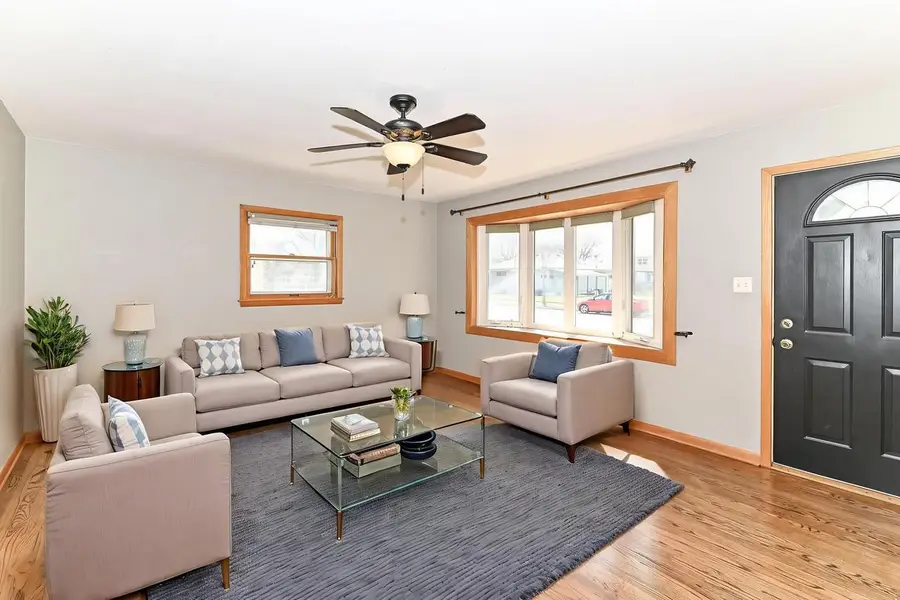 7818 W Warnimont AVENUE, Milwaukee, WI 53220 - #2