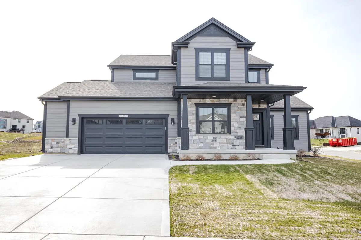 W206N5693 Muirfield DRIVE, Menomonee Falls, WI 53051 - #1