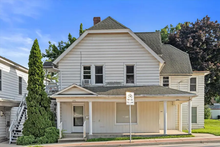 229 W Main STREET, Waterford, WI 53185 - #2