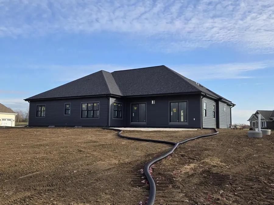 S64W22860 Garrett DRIVE, Waukesha, WI 53189 - #2