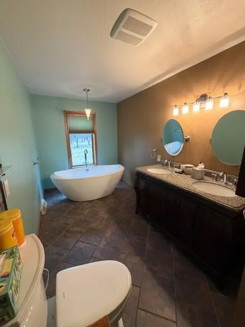 333 Lake Shore ROAD, Grafton, WI 53024 - #2