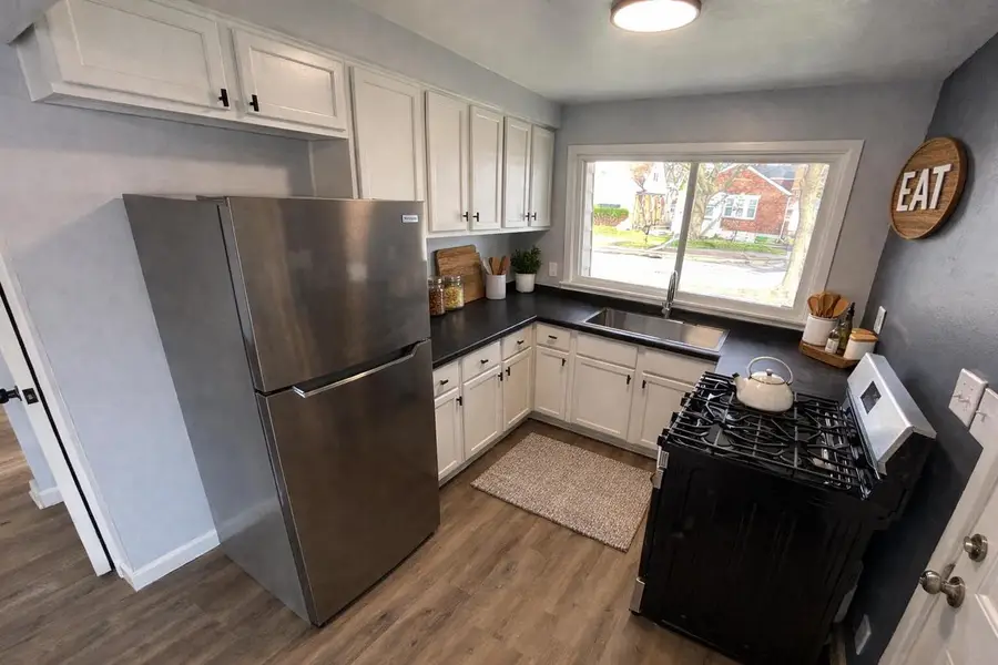 5267 N 48th STREET, Milwaukee, WI 53218 - #3