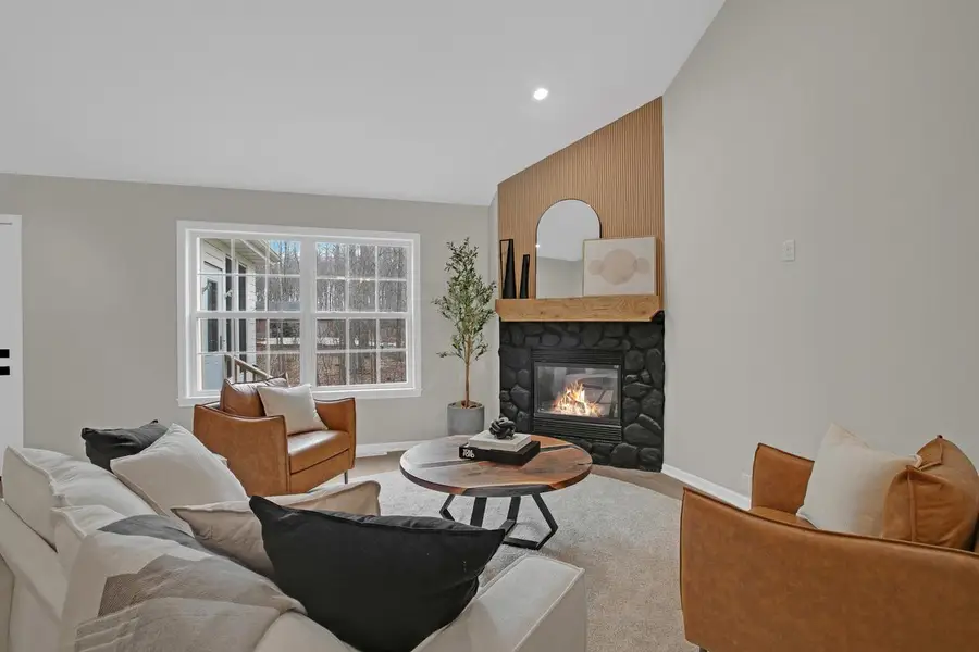 88 King Oak COURT, Random Lake, WI 53075 - #2