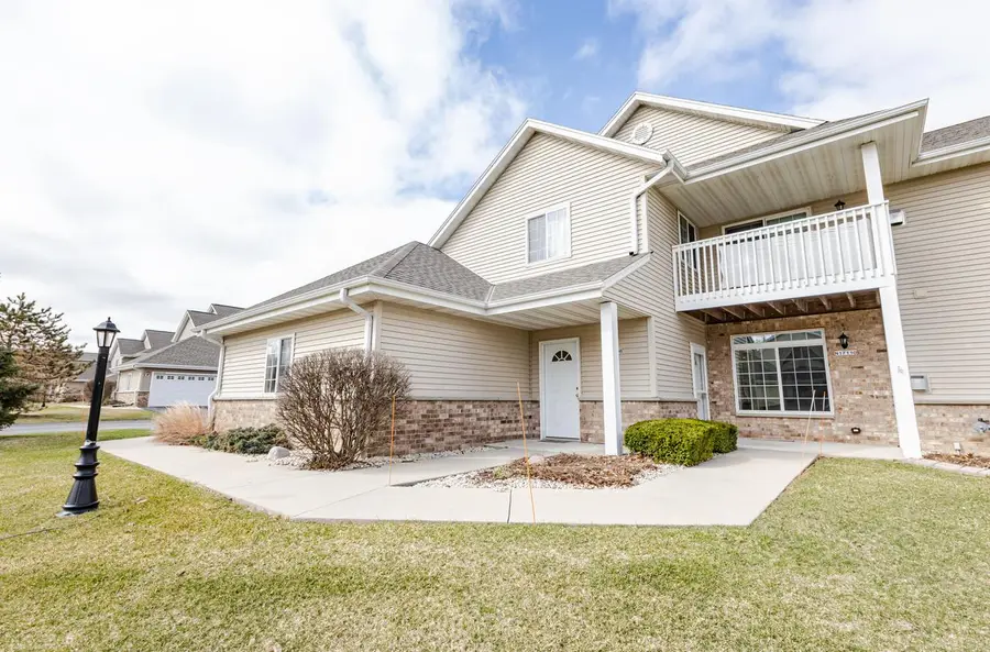 W197N17110 Stonewall DRIVE, Jackson, WI 53037 - #3