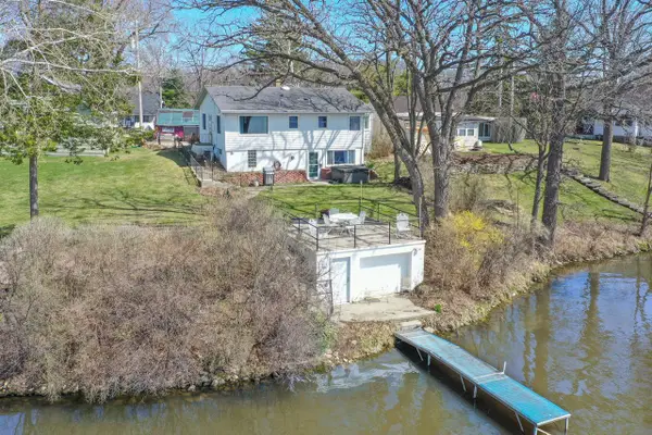 5410 W Peninsula ROAD, Waterford, WI 53185