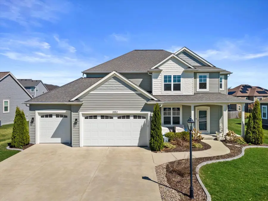 3552 Olde Howell ROAD, Waukesha, WI 53188 - #2