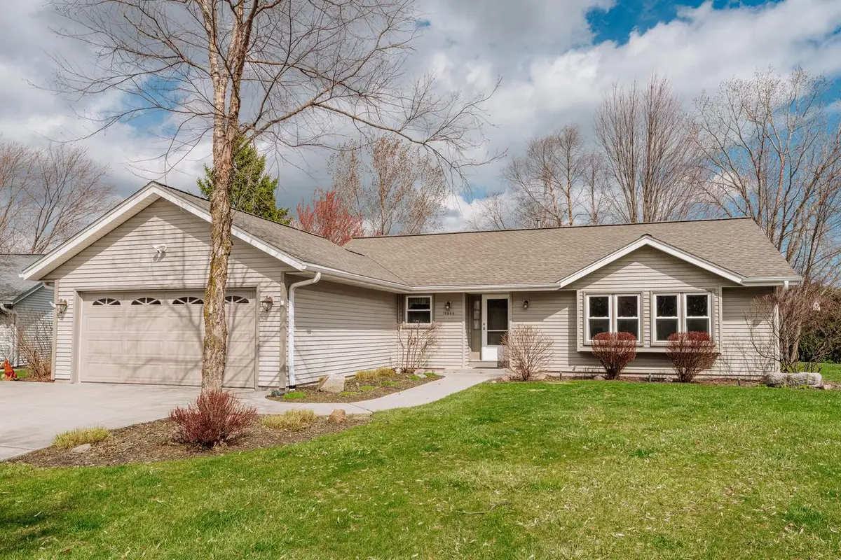 10500 S Jessica DRIVE, Oak Creek, WI 53154 - #1