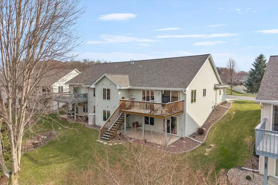 1054 Stillwater LANE, Hartford, WI 53027 - #3