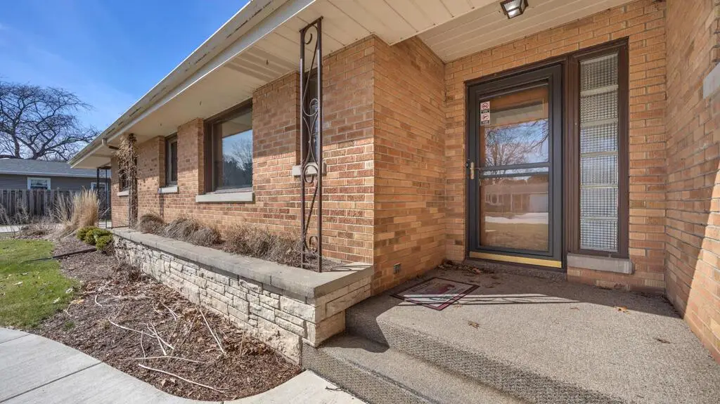 2420 Mayflower AVENUE, Sheboygan, WI 53083 - #1