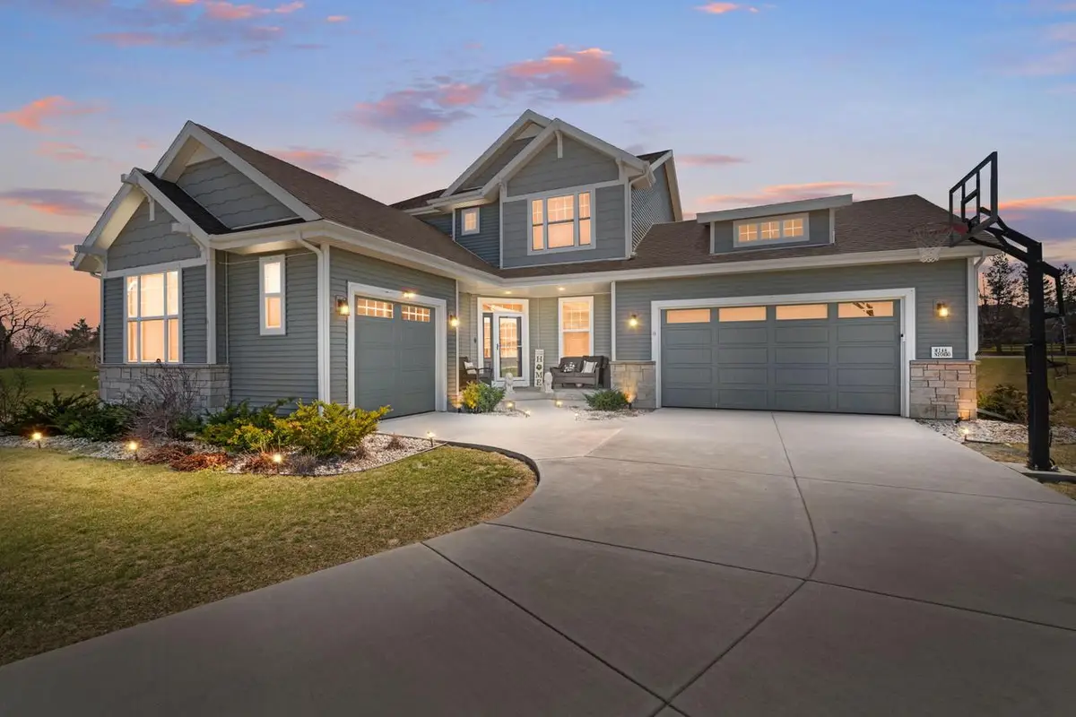 W148N10450 Blackbird POINT, Germantown, WI 53022 - #1