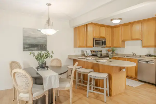 1108 N Milwaukee STREET #320, Milwaukee, WI 53202