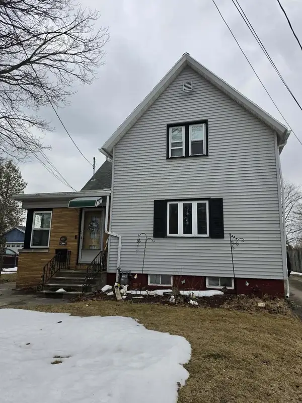 1420 Hawthorne AVENUE, Two Rivers, WI 54241