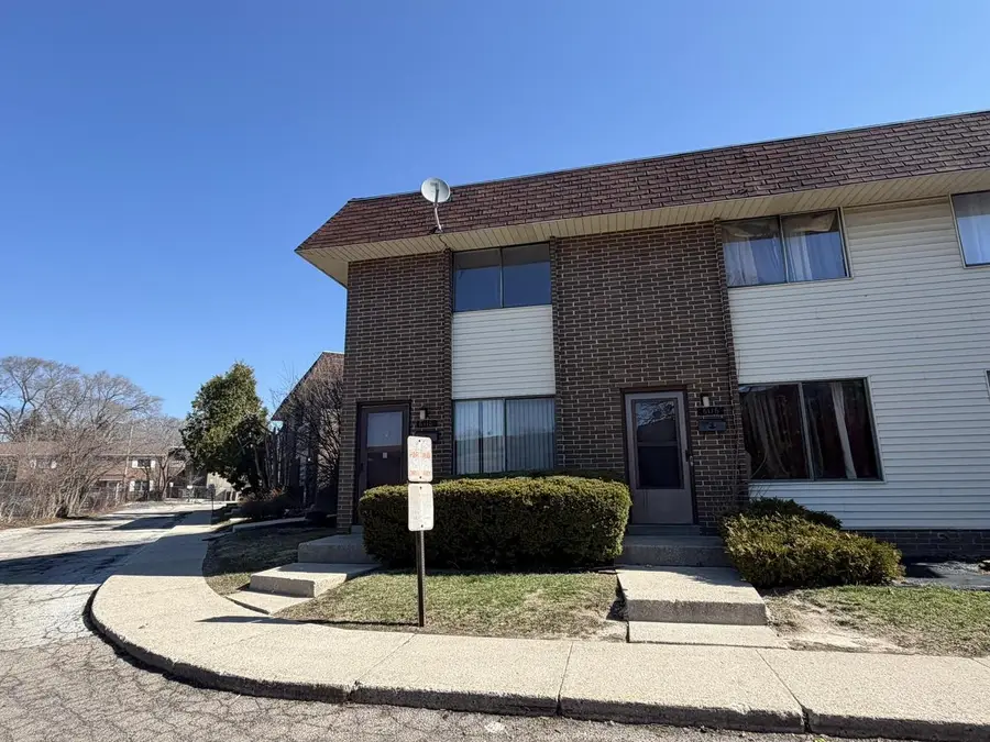 6118 W Port AVENUE, Milwaukee, WI 53223 - #2