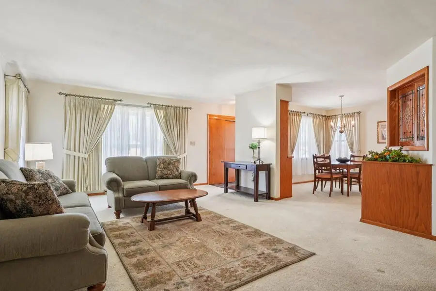 3945 E Holmes AVENUE, Cudahy, WI 53110 - #2