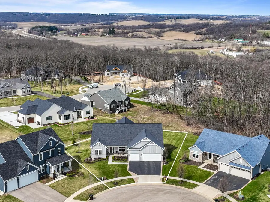 1740 Cobblestone COURT, Lake Geneva, WI 53147 - #2