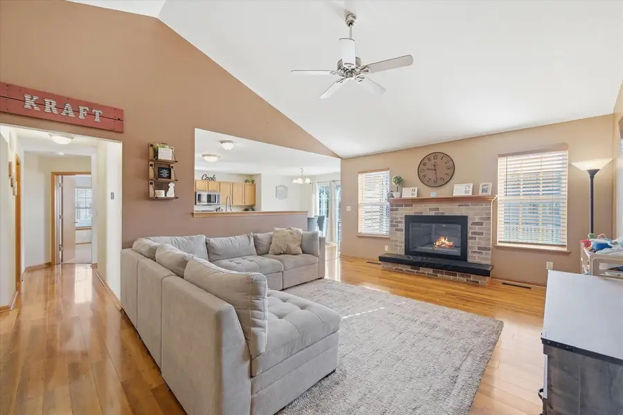 1418 Center STREET, Hartford, WI 53027 - #2