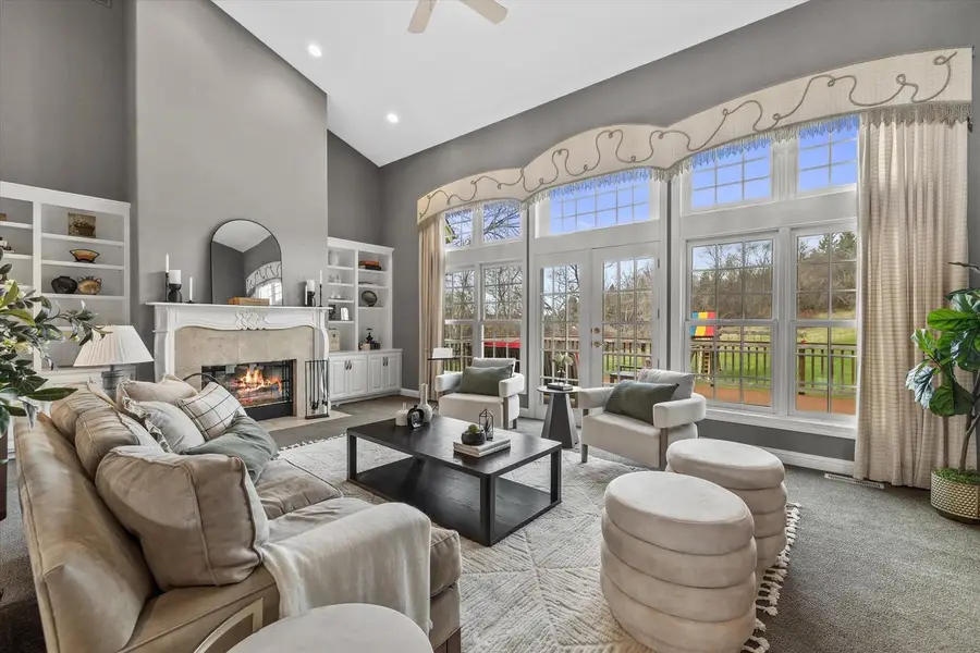 W282N4331 Somerset LANE, Pewaukee, WI 53072 - #2