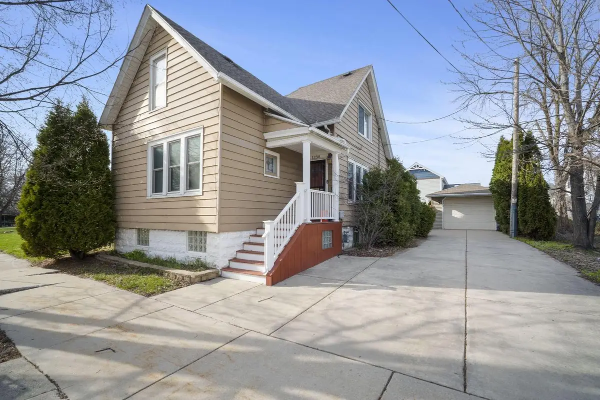 1338 W Brown STREET, Milwaukee, WI 53205 - #1