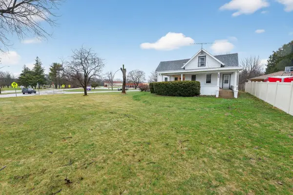 330 W Jefferson STREET, Elkhorn, WI 53121