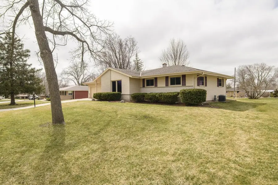 W183N9013 Princeway, Menomonee Falls, WI 53051 - #2