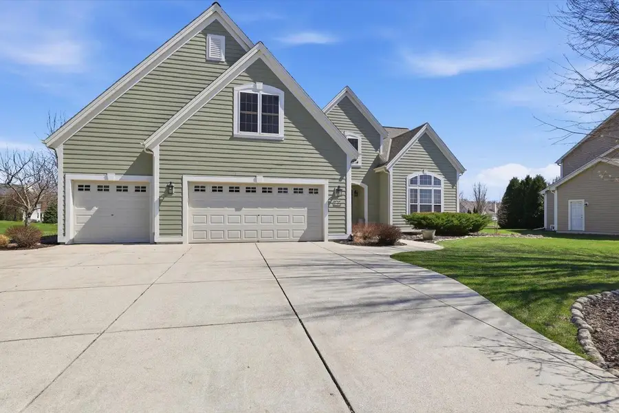 W348N5818 Snapdragon COURT, Oconomowoc, WI 53066 - #2