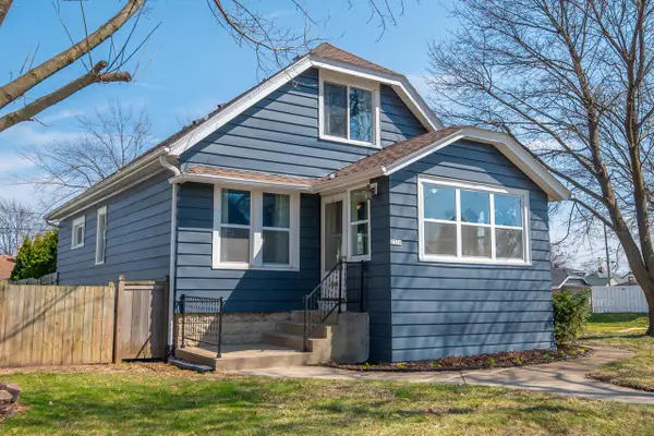 2372 S 66th STREET, West Allis, WI 53219