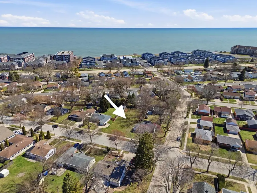 4010 S KIRKWOOD AVENUE, Saint Francis, WI 53235 - #2