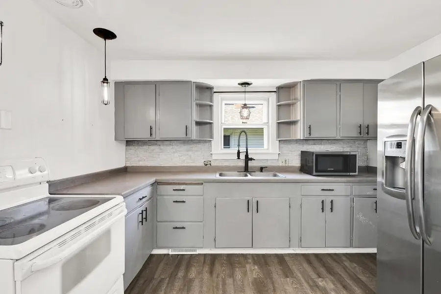 257 W Loos STREET, Hartford, WI 53027 - #2