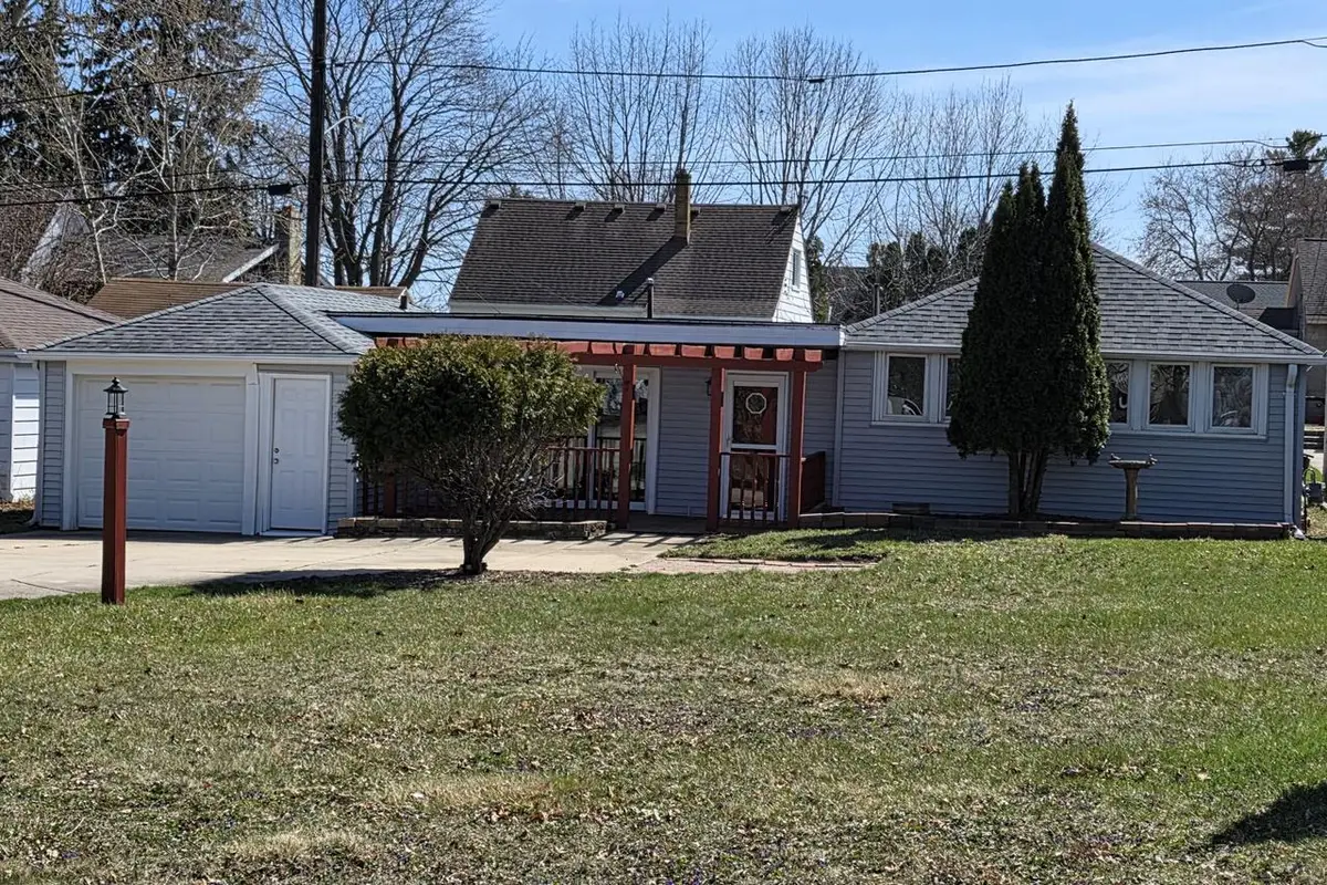 1715 Rawson AVENUE, South Milwaukee, WI 53172 - #1