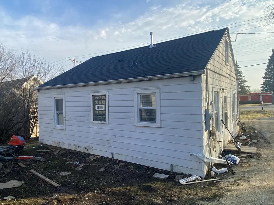 8621 N Granville ROAD, Milwaukee, WI 53224 - #2