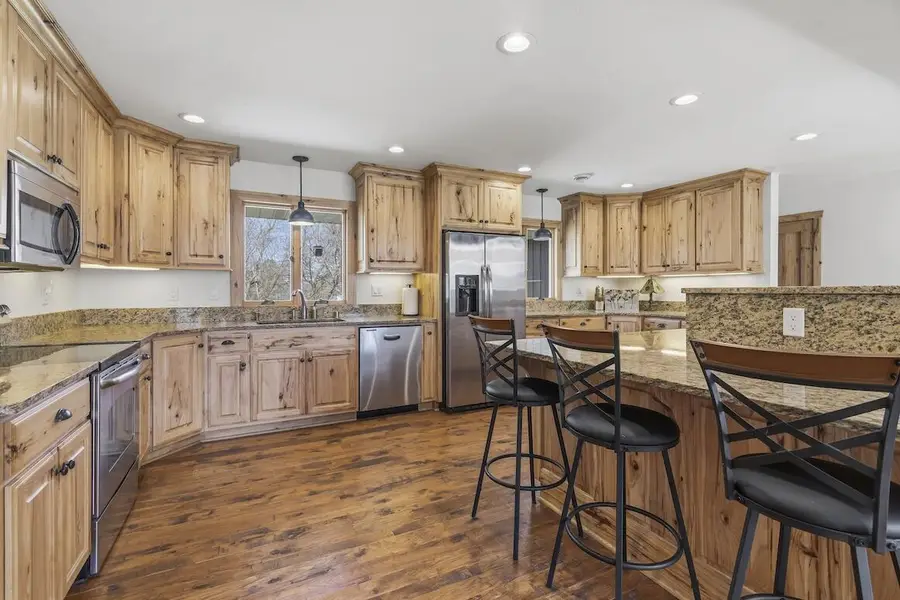 N59W39568 Laketon AVENUE, Oconomowoc, WI 53066 - #2