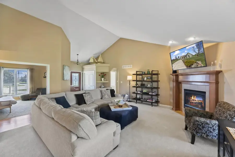 N86W27678 Meadowview COURT, Hartland, WI 53029 - #3