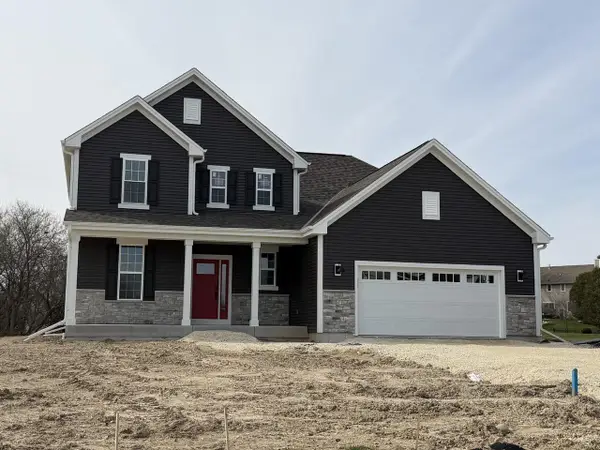 N101W17020 Tanglewood DRIVE, Germantown, WI 53022