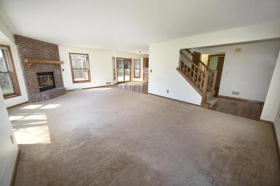 4445 S Longview DRIVE, New Berlin, WI 53151 - #3