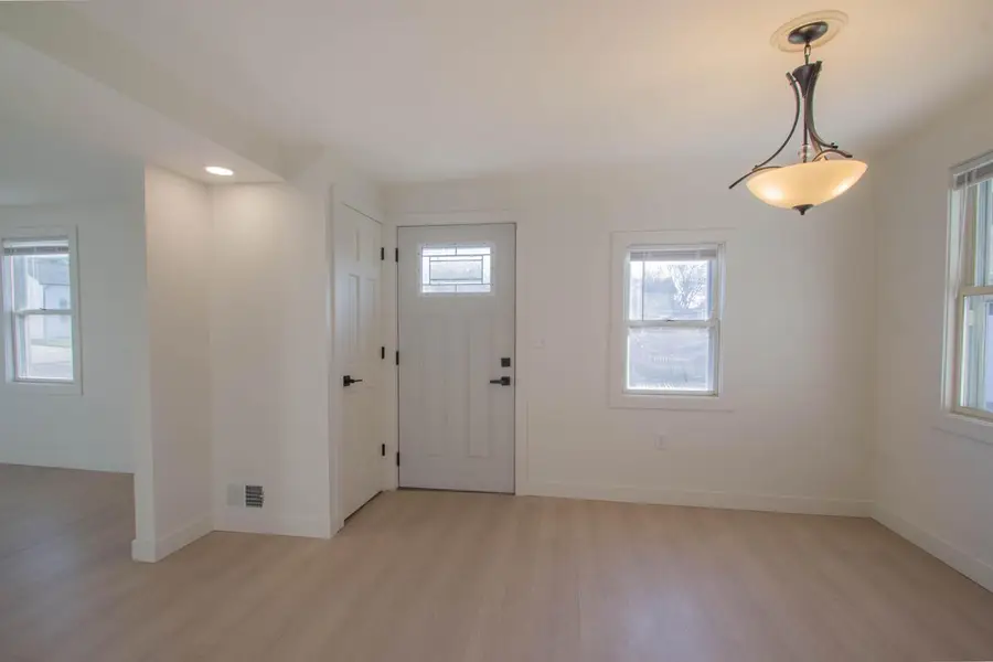 211 Lynn STREET, Watertown, WI 53098 - #3