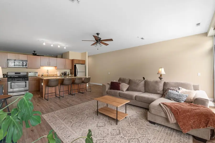 1902 N Commerce STREET #102, Milwaukee, WI 53212 - #3