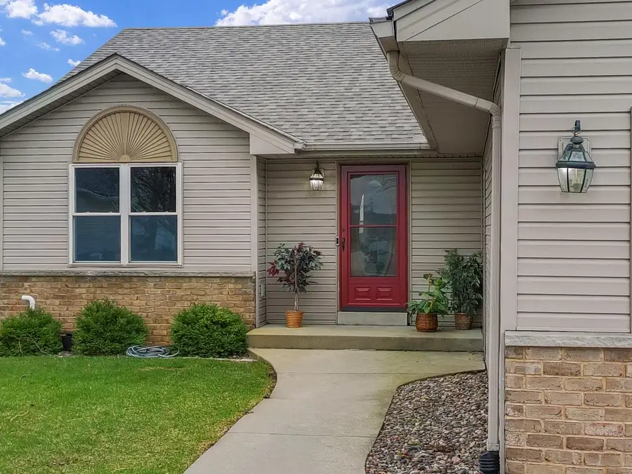 28679 Driftwood COURT, Waterford, WI 53185 - #3