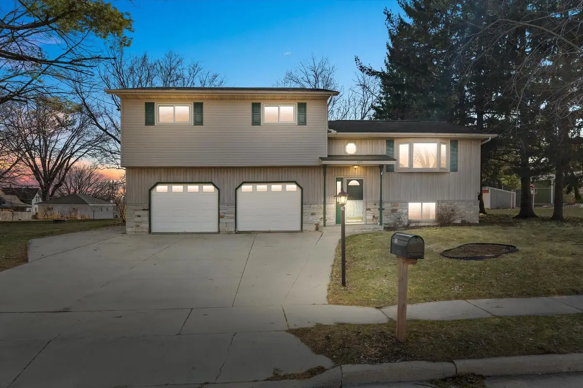 609 Clinton STREET, Horicon, WI 53032 - #1